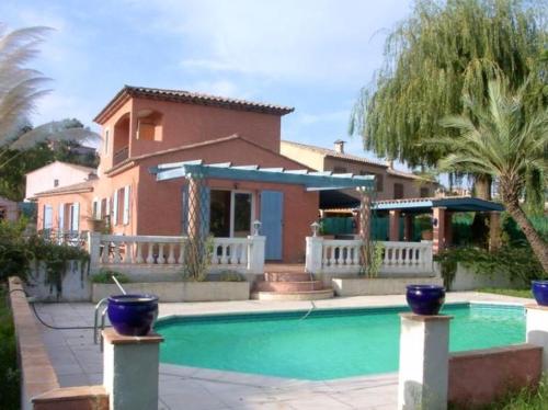 Villa de 4 chambres avec piscine privee jardin clos et wifi a Villeneuve Loubet : Villas proche de Biot