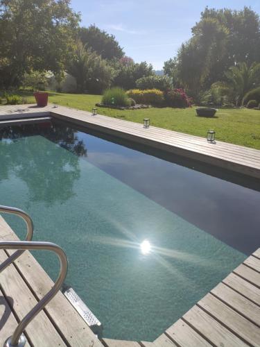 La petite Hautière Maison 2 personnes Plouer sur Rance avec piscine : Appartements proche de Langrolay-sur-Rance