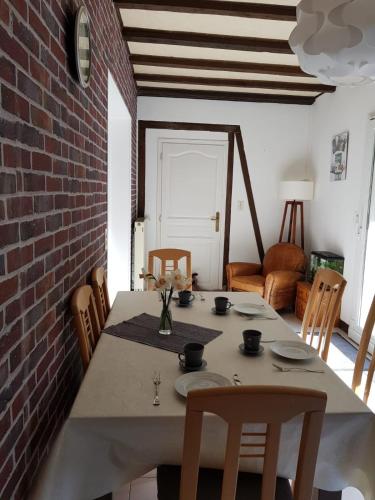 COSY ROOM + BREAKFAST 20 mn from EPERNAY : B&B / Chambres d'hotes proche de Clamanges