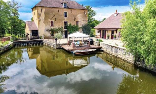 Le Moulin de Gâteau : Maisons d'hotes proche de Saint-Amand-Montrond