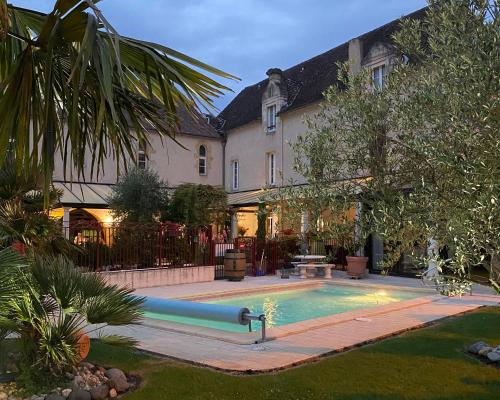 Logis Hostellerie des Ducs : Hotels proche de Saint-Vivien-de-Monségur