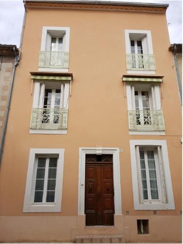 Magalas Apartment : Appartements proche de Thézan-lès-Béziers