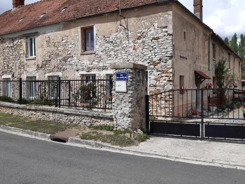 Ferme Des Chapelles : Maisons de vacances proche de Trélou-sur-Marne