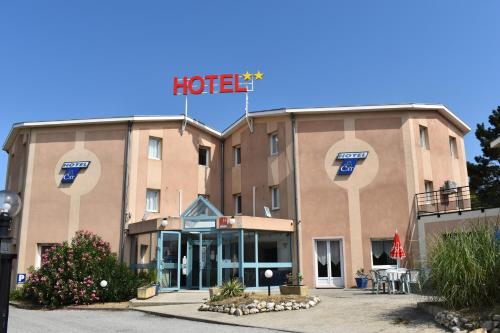 Cat'Hotel : Hotels proche de Saint-Bardoux