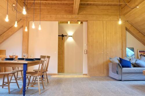 L'Alpage de la Bergerie apartment in a cosy farmhouse ! : Appartements proche de Dingy-Saint-Clair