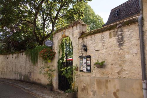 Les remparts de la Bastide : B&B / Chambres d'hotes proche de Moulinet