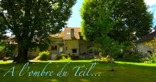 A L'OMBRE DU TEIL : B&B / Chambres d'hotes proche de Janville-sur-Juine