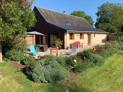Detached holiday home in the Normandy countryside : Maisons de vacances proche de Monfréville