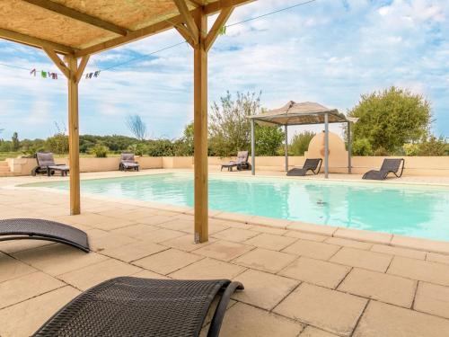 Beautiful Villa in Saint Nexans with Private Heated Pool : Villas proche de Saint-Germain-et-Mons