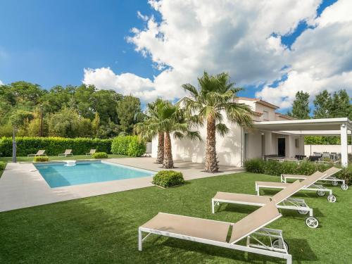 Luxurious villa in Saint geni s de Fontedit with heated pool : Villas proche de Causses-et-Veyran