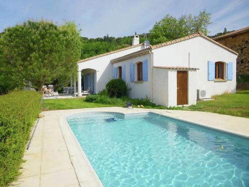 Ground flour villa with airco heated private swimming pool and beautiful view : Villas proche de Saint-Pierreville