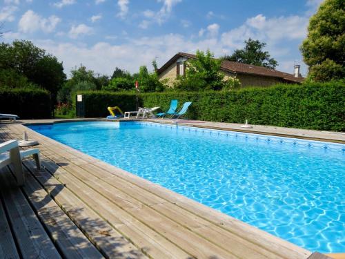 Appartement de 2 chambres avec piscine partagee jardin amenage et wifi a Blaignac : Appartements proche de Lados