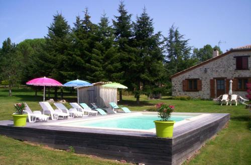 Maison de 3 chambres avec piscine privee terrasse amenagee et wifi a Saint Cirq : Maisons de vacances proche de Réalville
