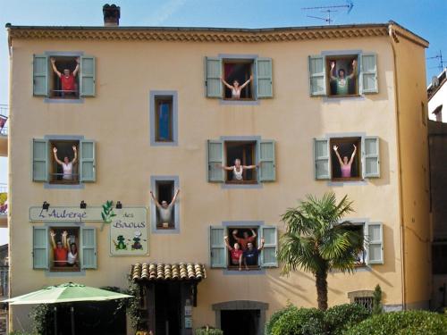 The Frogs House - Yoga Retreat : B&B / Chambres d'hotes proche de Saint-Jeannet