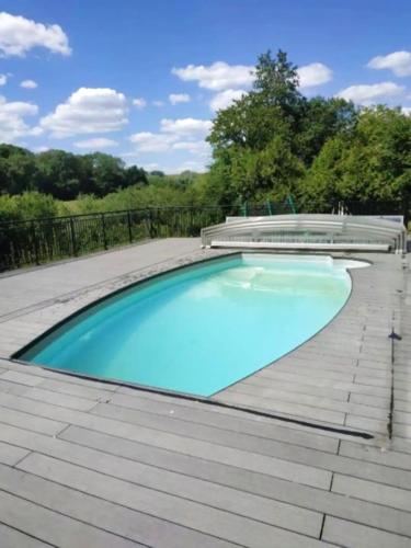 Chalet d'une chambre avec piscine partagee sauna et jardin clos a Louatre : Chalets proche de Nampteuil-sous-Muret