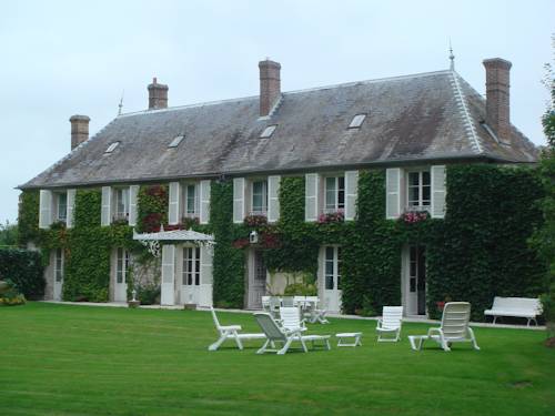 La Maison Blanche : B&B / Chambres d'hotes proche d'Autheuil-en-Valois