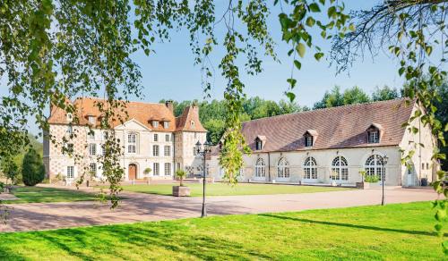 Château d'Hermival : Maisons d'hotes proche de Glos