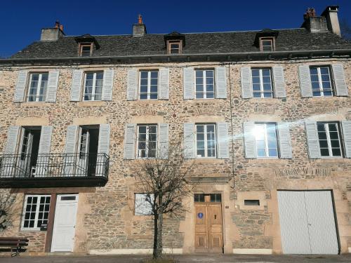 Gîte Les Pieds dans l'Olt - Ultreïa : B&B / Chambres d'hotes proche de Muret-le-Château