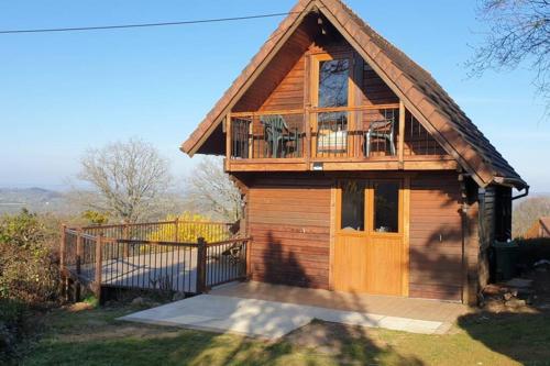 3 Bedroom Lodge over looking Lake Dathee & Golf Course : Chalets proche de Courson