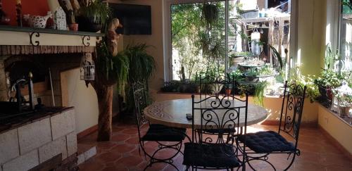 HOME SWEET HOME : Villas proche de Fleurines