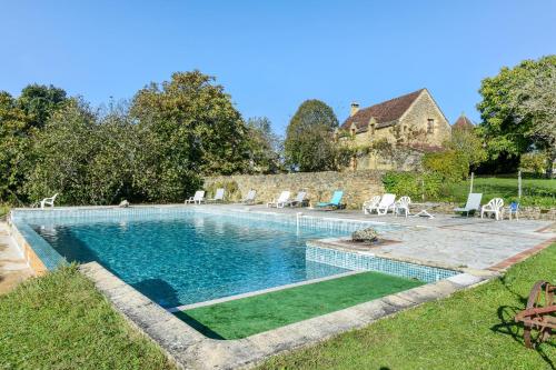 Maison de 2 chambres avec piscine partagee et jardin amenage a Beynac et Cazenac : Maisons de vacances proche de Cladech