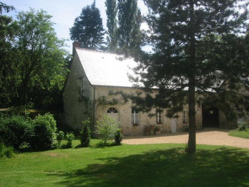 Gîte Saint-Benoît-la-Forêt, 4 pièces, 6 personnes - FR-1-381-188 : Maisons de vacances proche de Panzoult