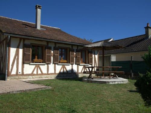 Gîte Piney, 2 pièces, 4 personnes - FR-1-543-56 : Maisons de vacances proche de Perthes-lès-Brienne
