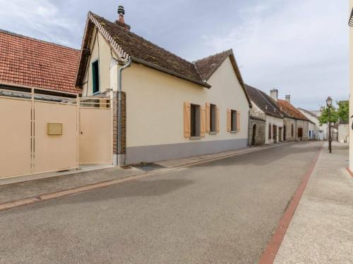 Gîte Villenauxe-la-Grande, 2 pièces, 4 personnes - FR-1-543-52 : Maisons de vacances proche de Fontaine-Denis-Nuisy