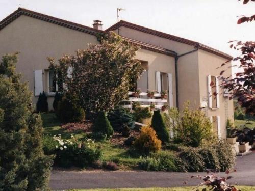 Gîte Saugues, 4 pièces, 6 personnes - FR-1-582-90 : Maisons de vacances proche de La Besseyre-Saint-Mary