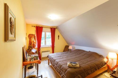 Chambre avec grand lit : Sejours chez l'habitant proche de Roppenheim
