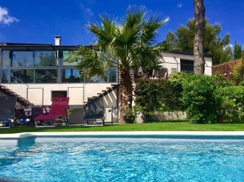 L'ESCALE COTE BLEUE B&B AND Spa : Maisons d'hotes proche d'Istres