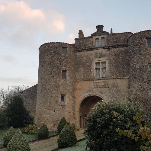 Château de la Cressonnière : B&B / Chambres d'hotes proche de Saint-Martin-des-Fontaines