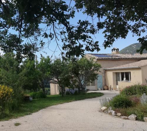 La Farigoule : Maisons de vacances proche de Montfroc