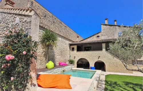 Beautiful Home In Bourg Saint Andol With 3 Bedrooms, Private Swimming Pool And Outdoor Swimming Pool : Maisons de vacances proche de Pierrelatte