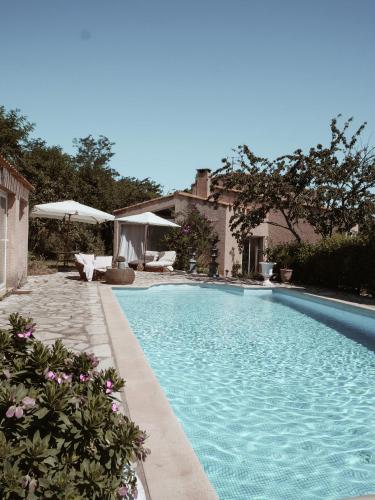 Le Nid du Soleil : Maisons de vacances proche de Montblanc