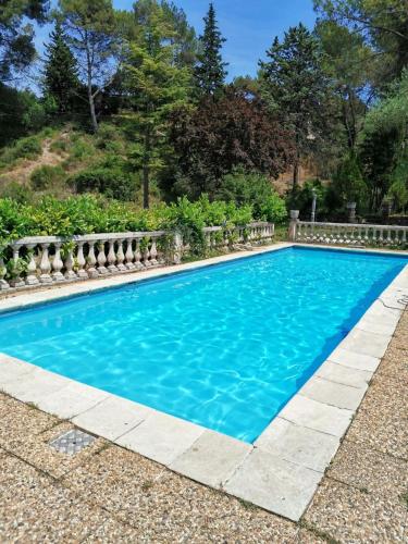 Appartement de 3 chambres avec piscine partagee jardin amenage et wifi a Berre les Alpes : Appartements proche de Coaraze