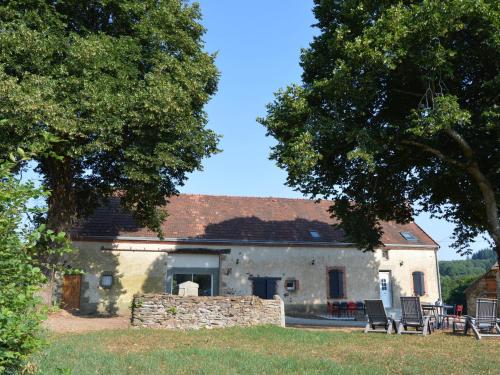 Gîte Pouligny-Notre-Dame, 5 pièces, 12 personnes - FR-1-591-155 : Maisons de vacances proche d'Aigurande