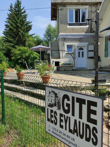 Gite Les Eylauds : Appartements proche de Youx