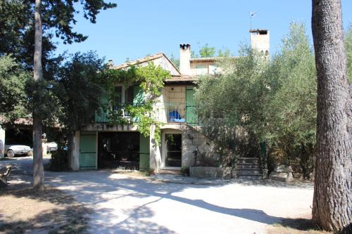 Le mas de Lucien entre Arles, Nimes, Avignon. : Appartements proche de Saint-Pierre-de-Mézoargues