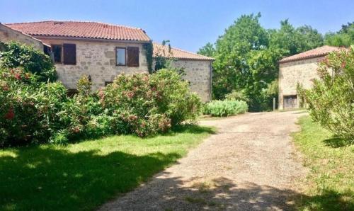 Chez Sophie - Gîte et Gîte équestre : Maisons de vacances proche de Thouars-sur-Garonne