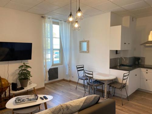 Appartement cosy en Rdc : Appartements proche de Saint-Bonnet-du-Gard