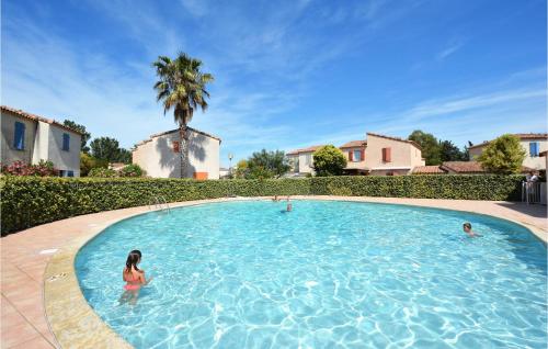 Stunning home in Aigues-Mortes with Outdoor swimming pool, WiFi and 3 Bedrooms : Maisons de vacances proche d'Aigues-Mortes