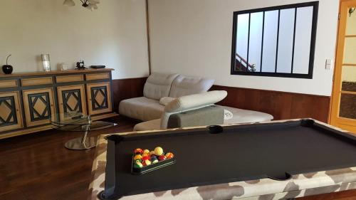 Résidence de Suzanne Gîte avec sauna privatif : Maisons de vacances proche de La Terrisse
