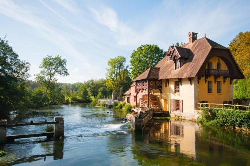 Moulin de Fourges : Hotels proche de Dampsmesnil