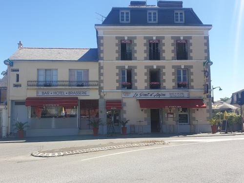 Hotel brasserie le pont d'anjou : Hotels proche de Saint-Martin-du-Limet