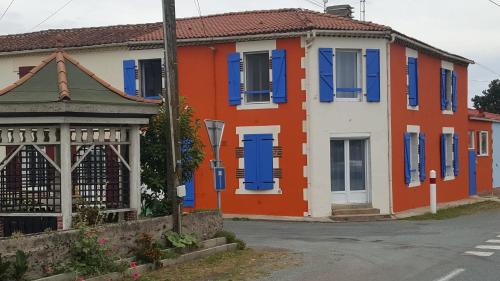 40 La Brossière : Appartements proche de Sainte-Florence