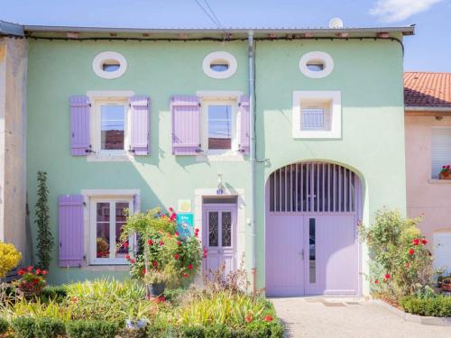 Gîte Laneuveville-devant-Bayon, 5 pièces, 9 personnes - FR-1-584-15 : Maisons de vacances proche de Socourt