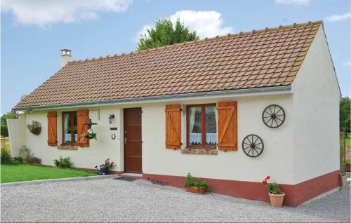 Stunning home in Beauvois with 1 Bedrooms and WiFi : Maisons de vacances proche de Sibiville