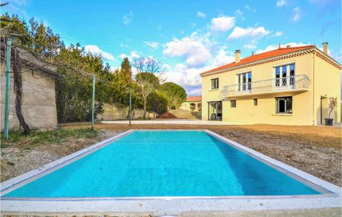 Nice Home In Rochemaure With Wifi, Private Swimming Pool And 5 Bedrooms : Maisons de vacances proche de Saint-Vincent-de-Barrès