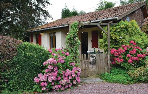 Holiday Home Gites Des Blanchiries : Maisons de vacances proche de Quœux-Haut-Maînil